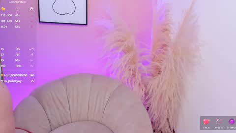 Erika Mendez online show from September 24, 6:47 pm