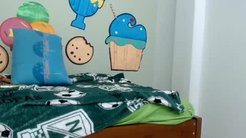erika online show from May 18, 7:42 pm