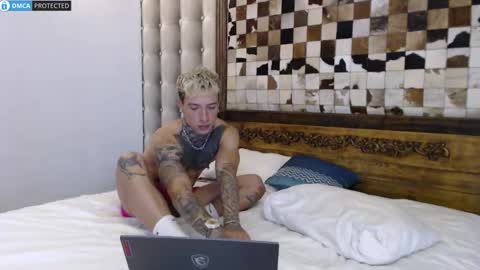 Erik  Bruce online show from March 13, 5:44 am