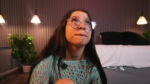 Eri  online show from March 30, 7:58 pm