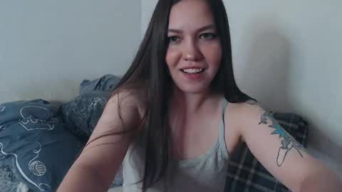 Erin online show from May 26, 1:06 pm