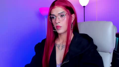 Snapshot of erisleon chatting on January 27, 9:02 am online show from January 27, 9:02 am