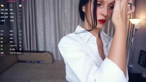 Erline and Monica online show from September 9, 8:31 pm