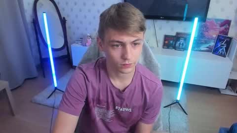 Max online show from September 20, 12:57 am