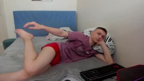 Max online show from March 12, 7:25 pm