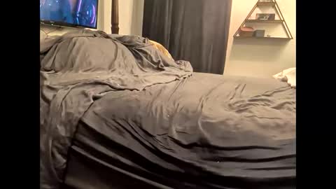 Hmmmhmmmm online show from April 17, 2:36 am