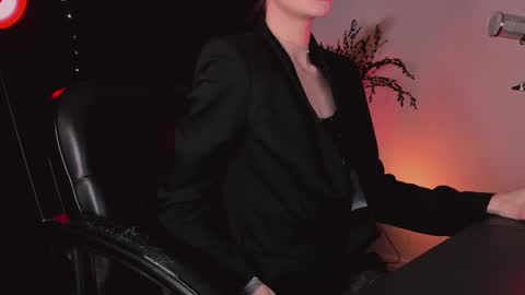 erohaze online show from February 28, 4:10 pm