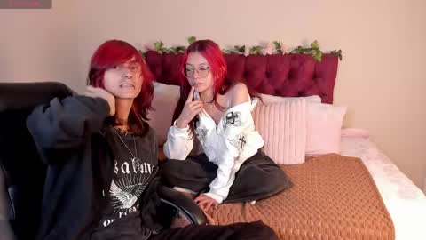 eros_nyx_ online show from May 8, 12:55 pm