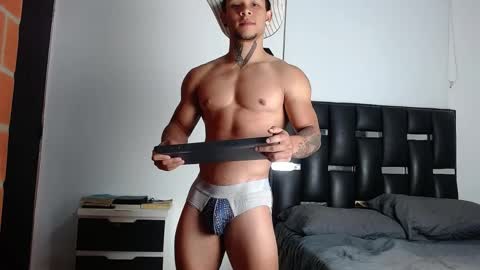 Eros online show from April 18, 1:29 am