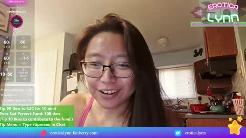 Lynn   online show from December 5, 8:39 pm