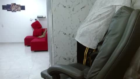 Eroticoblack online show from May 9, 4:51 am