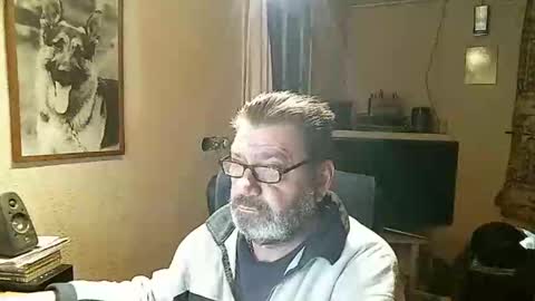 Erwins room welcome sound on online show from January 20, 9:22 pm