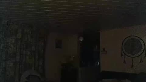 Erwins room welcome sound on online show from January 25, 2:37 am