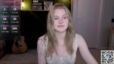 EshleGreen online show from May 24, 3:29 pm