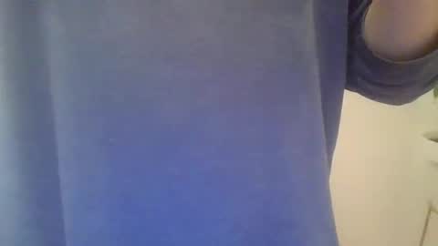 eskgira49 online show from October 5, 5:27 am