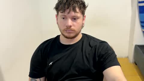 eskol212 online show from April 16, 9:39 pm