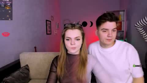 esma_shine online show from November 23, 8:18 pm