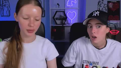 esma_shine online show from October 6, 7:10 pm