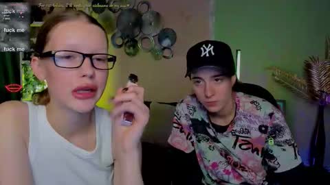 esma_shine online show from October 7, 7:43 pm