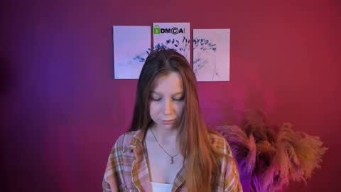 esme_moore_ online show from October 25, 9:08 am