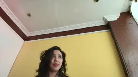 Esmeralda  online show from March 9, 4:00 pm