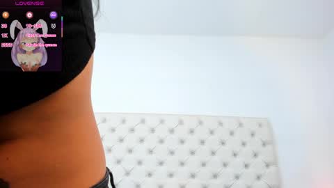 esmeralda  online show from May 13, 5:11 pm