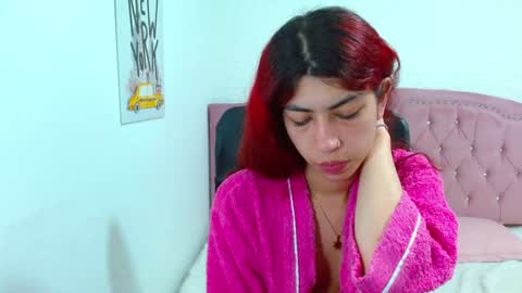 Esmeralda online show from December 28, 11:37 pm