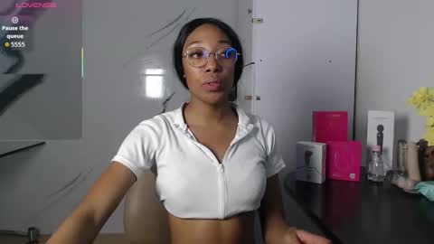 esmeralda_bk online show from October 7, 10:28 pm