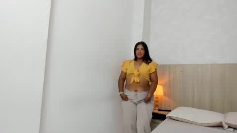 Esmeralda online show from January 7, 7:30 pm