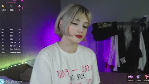 Esme online show from May 21, 2:23 pm