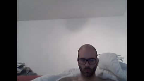 especially871850 online show from April 17, 9:44 am