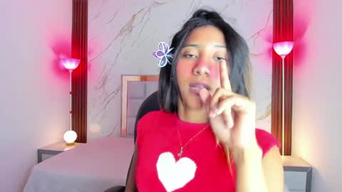 esperanzamora online show from April 27, 8:28 pm