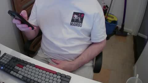 Morph online show from April 7, 8:22 pm