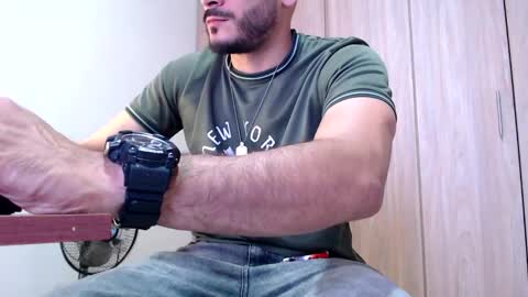 Snapshot of esteban_fer chatting on January 24, 2:41 pm Esteban Fernandez online show from January 24, 2:41 pm