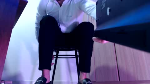 Snapshot of esteban_fer chatting on January 3, 12:54 am Esteban Fernandez online show from January 3, 12:54 am