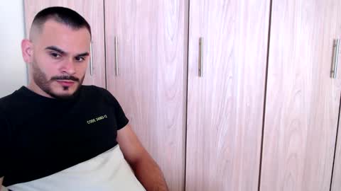 Snapshot of esteban_fer chatting on February 6, 4:03 pm Esteban Fernandez online show from February 6, 4:03 pm