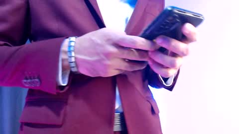 Snapshot of esteban_fer chatting on December 18, 8:42 am Esteban Fernandez online show from December 18, 8:42 am