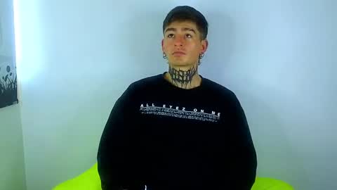 Esteban independent model online show from March 10, 12:17 pm