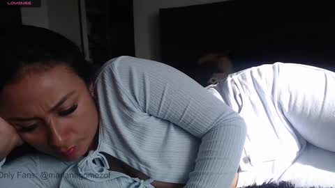 Snapshot of estefi1073162 chatting on February 3, 8:35 pm valeria online show from February 3, 8:35 pm