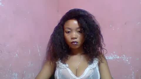 estelah20 online show from November 2, 5:51 am