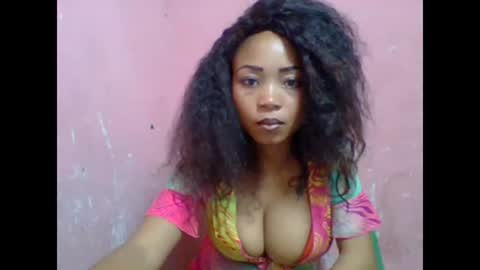 estelah20 online show from October 4, 11:41 am