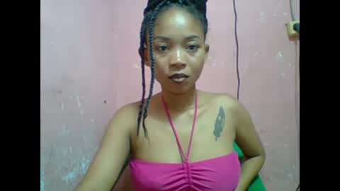 estelah20 online show from November 17, 8:17 am