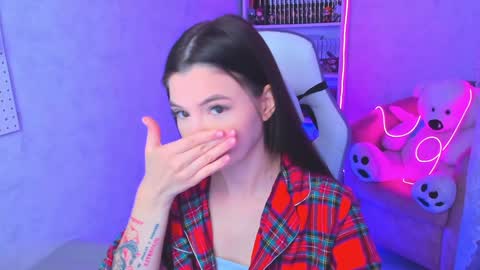 Snapshot of estercollins chatting on December 25, 3:40 am Ester online show from December 25, 3:40 am