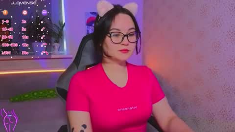 EsterPlayful online show from October 14, 9:12 am