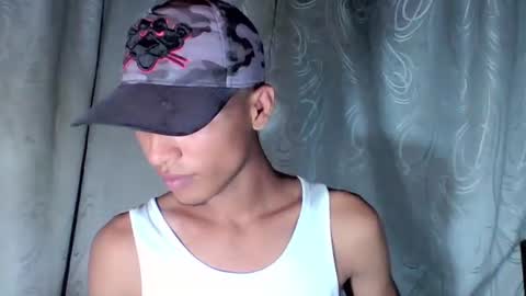 estiben_party online show from July 7, 8:46 pm
