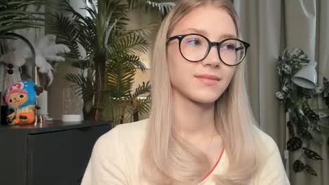 Natalie online show from March 26, 5:57 am