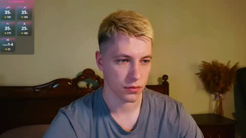 Ethan online show from March 30, 2:44 am