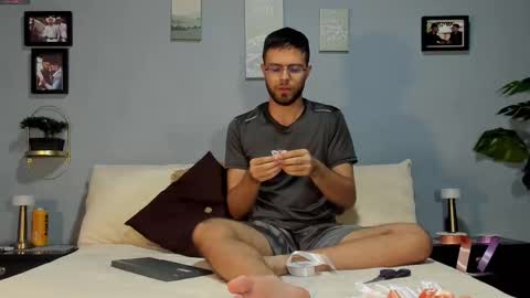 ADAM TAYLOR  ETHAN CAMBAL INDEPENDENT MODELS online show from March 5, 1:42 am