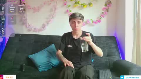 ethan and ava online show from August 6, 12:25 pm