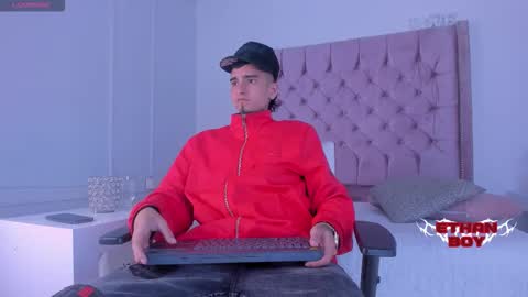 Ethan online show from December 1, 9:02 pm